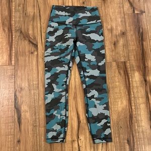 Lululemon Wunder Train High Rise 25”